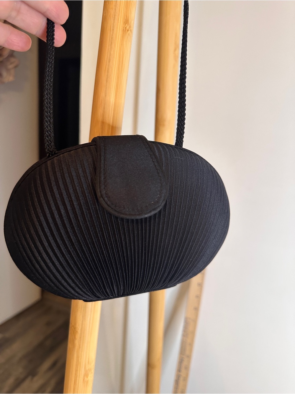 Elegant Black Pleated Round Clutch with Shoulder Strap